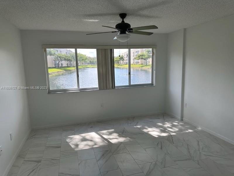 Tamarac, Florida 33321, 2 Bedrooms Bedrooms, ,2 BathroomsBathrooms,Residential,For Sale,A11505127
