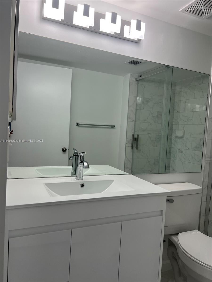 Tamarac, Florida 33321, 2 Bedrooms Bedrooms, ,2 BathroomsBathrooms,Residential,For Sale,A11505127