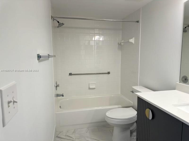 Tamarac, Florida 33321, 2 Bedrooms Bedrooms, ,2 BathroomsBathrooms,Residential,For Sale,A11505127