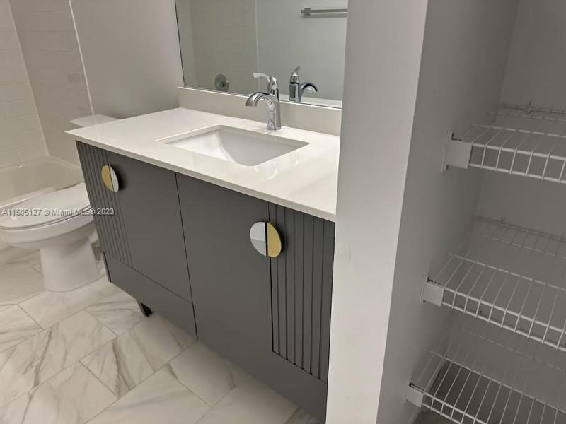 Tamarac, Florida 33321, 2 Bedrooms Bedrooms, ,2 BathroomsBathrooms,Residential,For Sale,A11505127