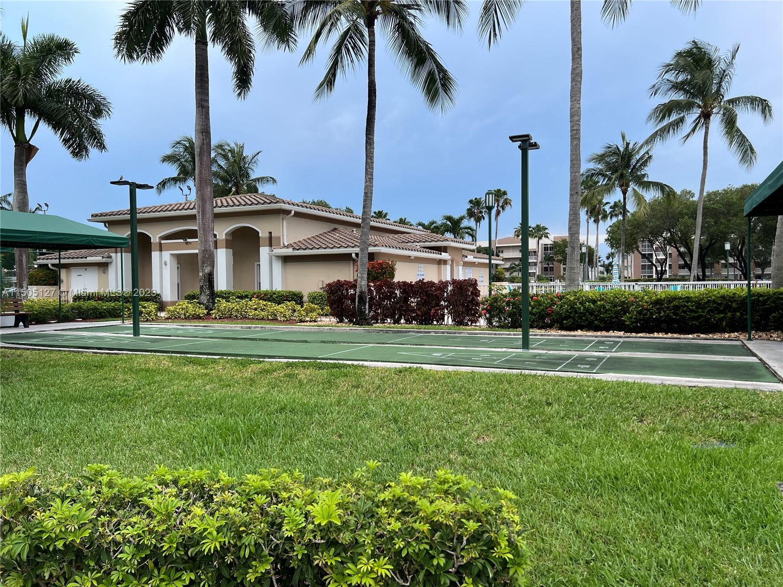 Tamarac, Florida 33321, 2 Bedrooms Bedrooms, ,2 BathroomsBathrooms,Residential,For Sale,A11505127