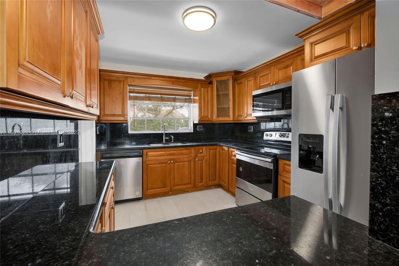 2113 NE 122nd St 2113, North Miami, Florida 33181, 2 Bedrooms Bedrooms, ,2 BathroomsBathrooms,Residential,For Sale,2113 NE 122nd St 2113,A11501628