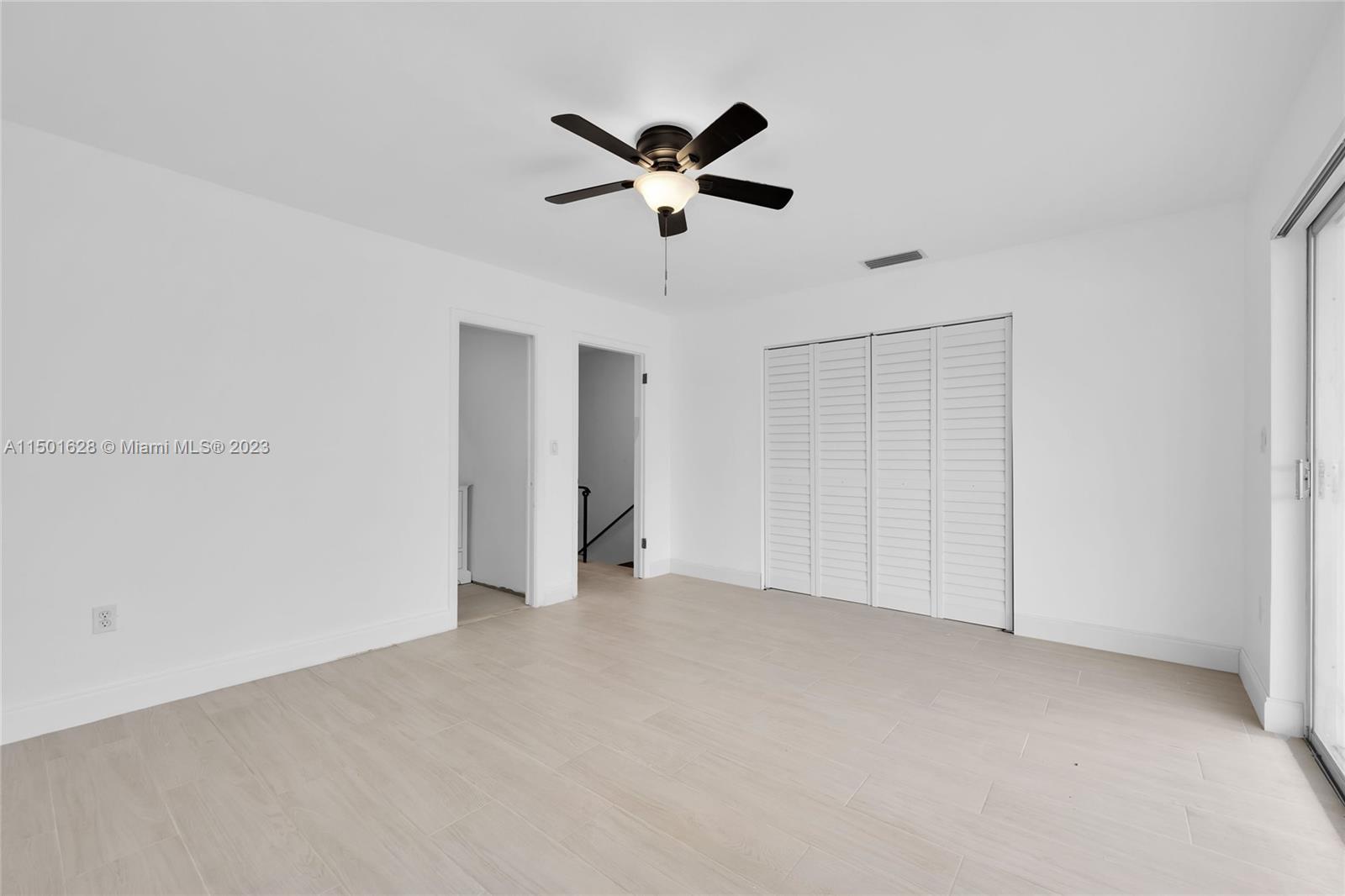 2113 NE 122nd St 2113, North Miami, Florida 33181, 2 Bedrooms Bedrooms, ,2 BathroomsBathrooms,Residential,For Sale,2113 NE 122nd St 2113,A11501628
