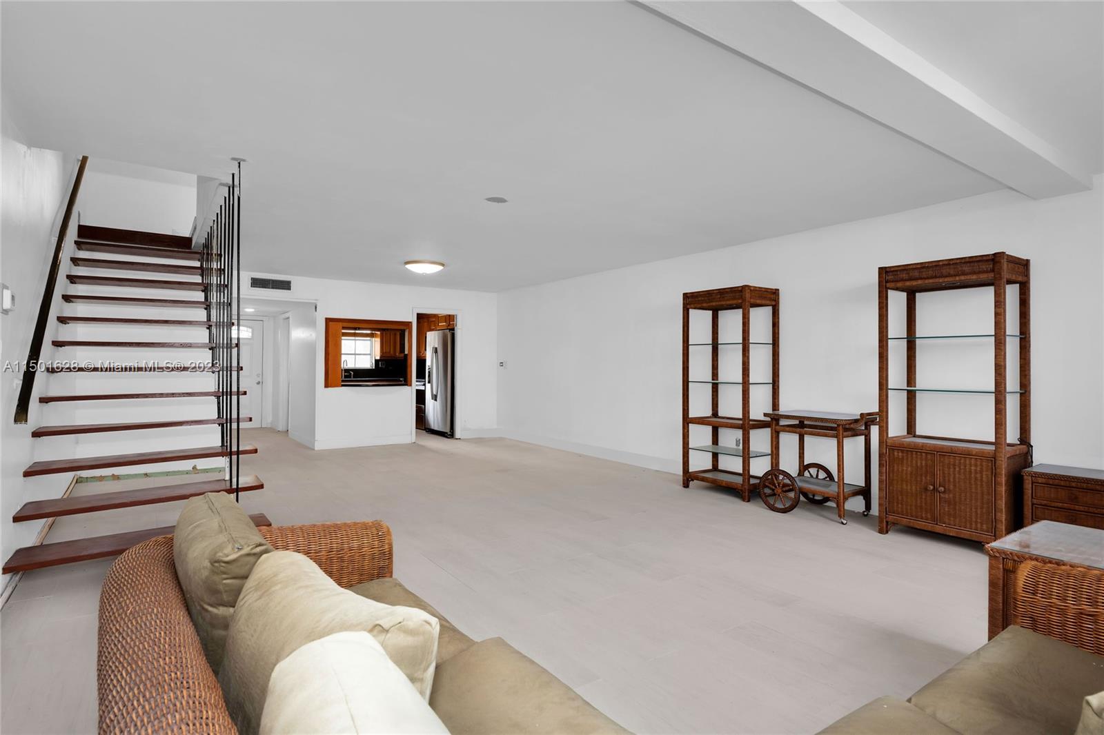 2113 NE 122nd St 2113, North Miami, Florida 33181, 2 Bedrooms Bedrooms, ,2 BathroomsBathrooms,Residential,For Sale,2113 NE 122nd St 2113,A11501628