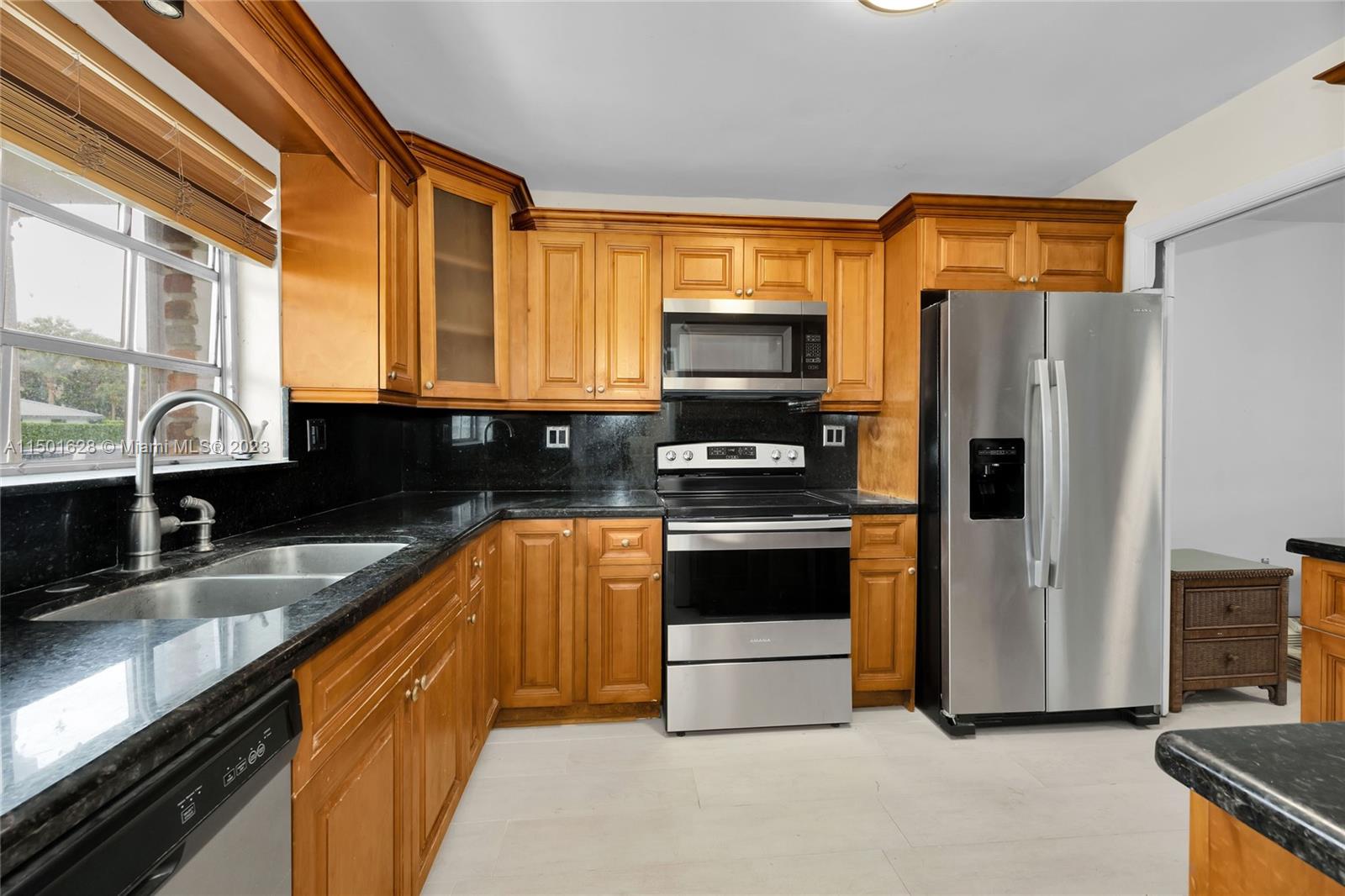 2113 NE 122nd St 2113, North Miami, Florida 33181, 2 Bedrooms Bedrooms, ,2 BathroomsBathrooms,Residential,For Sale,2113 NE 122nd St 2113,A11501628