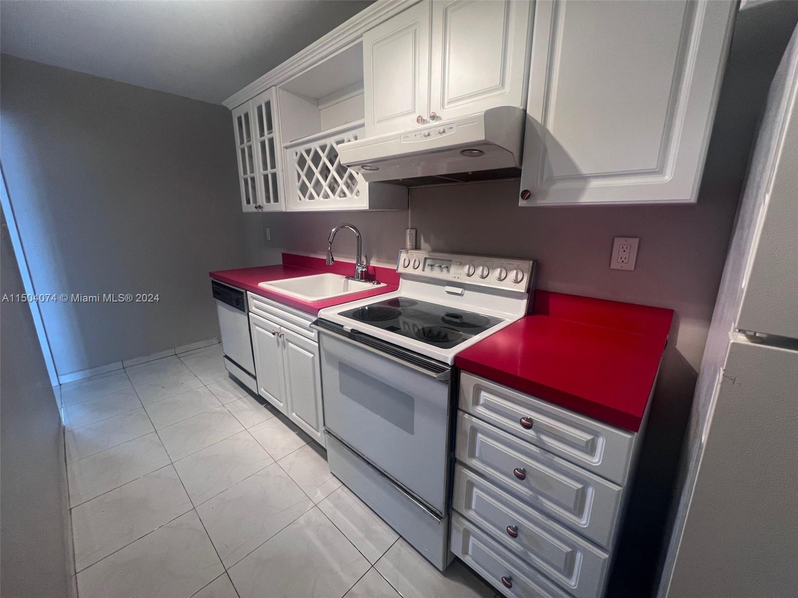 100 Lincoln Rd 1616, Miami Beach, Florida 33139, ,1 BathroomBathrooms,Residential,For Sale,100 Lincoln Rd 1616,A11504074