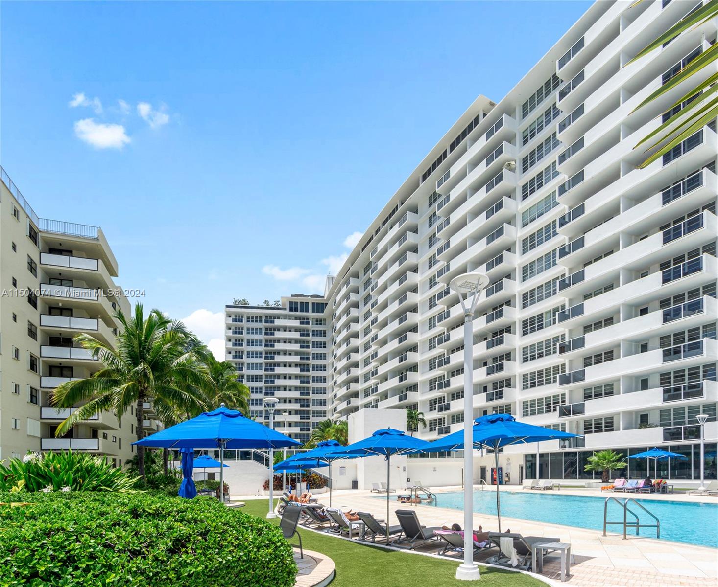 100 Lincoln Rd 1616, Miami Beach, Florida 33139, ,1 BathroomBathrooms,Residential,For Sale,100 Lincoln Rd 1616,A11504074