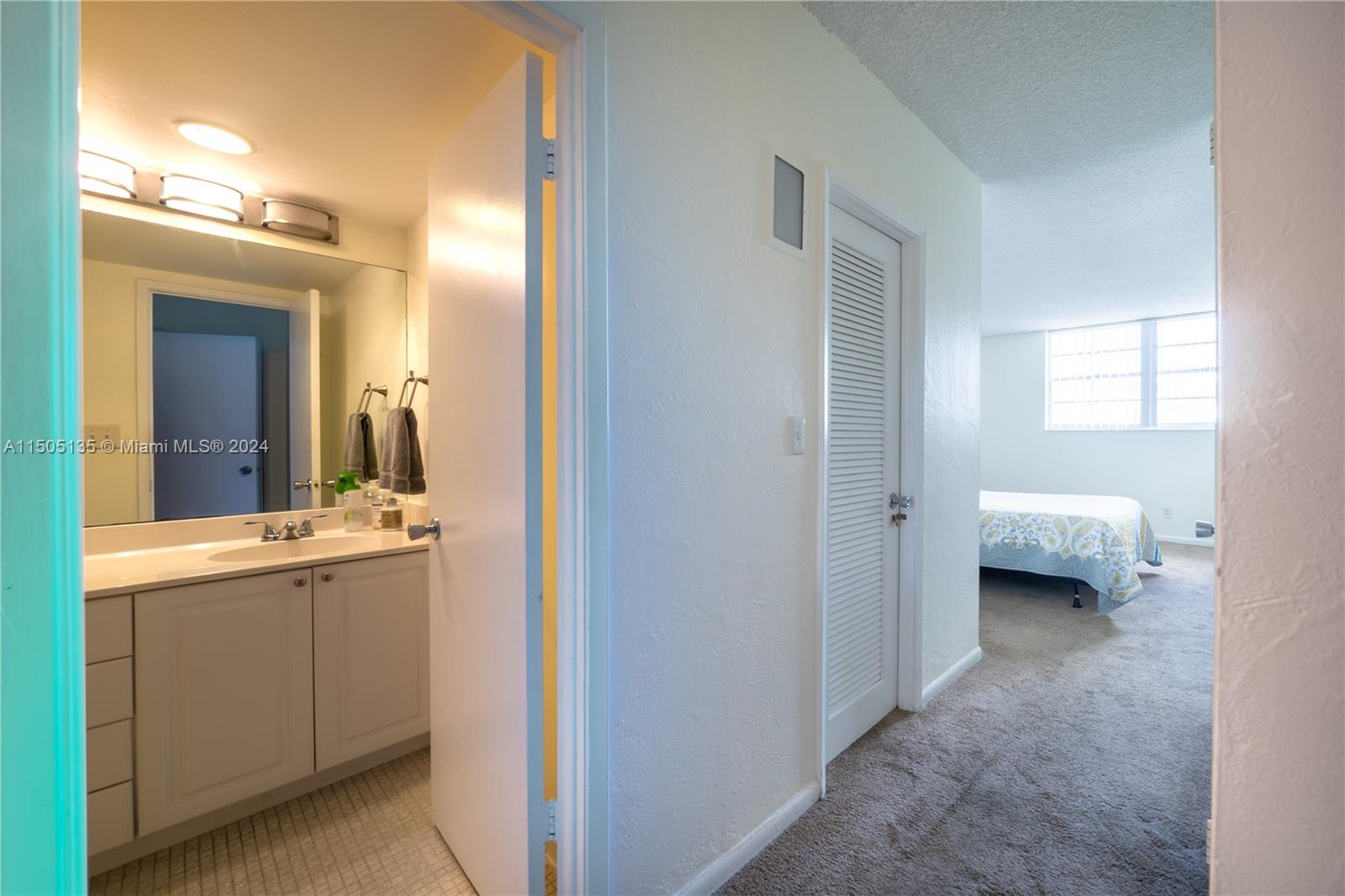 19390 Collins Ave, Sunny Isles Beach, FL, 33160 United States, 1 Bedroom Bedrooms, ,1 BathroomBathrooms,Residential,For Sale,Collins Ave,A11505135