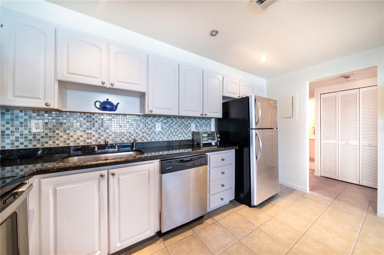 19390 Collins Ave 1518, Sunny Isles Beach, Florida 33160, 1 Bedroom Bedrooms, ,1 BathroomBathrooms,Residential,For Sale,19390 Collins Ave 1518,A11505135