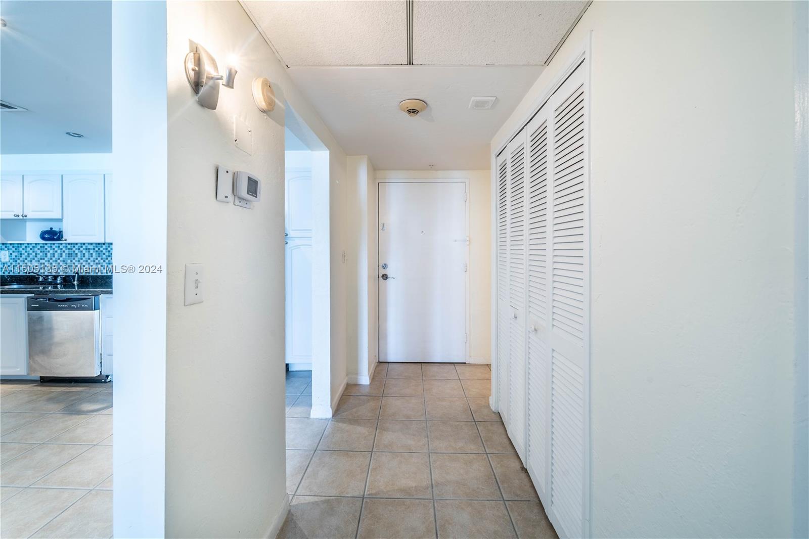 19390 Collins Ave, Sunny Isles Beach, FL, 33160 United States, 1 Bedroom Bedrooms, ,1 BathroomBathrooms,Residential,For Sale,Collins Ave,A11505135