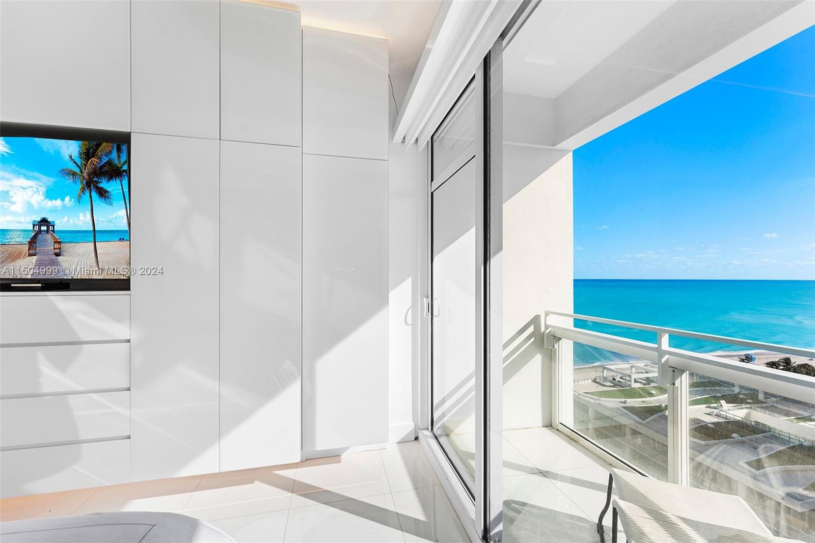 6801 Collins Ave PH01-PH02, Miami Beach, Florida 33141, 3 Bedrooms Bedrooms, ,3 BathroomsBathrooms,Residentiallease,For Rent,6801 Collins Ave PH01-PH02,A11504999