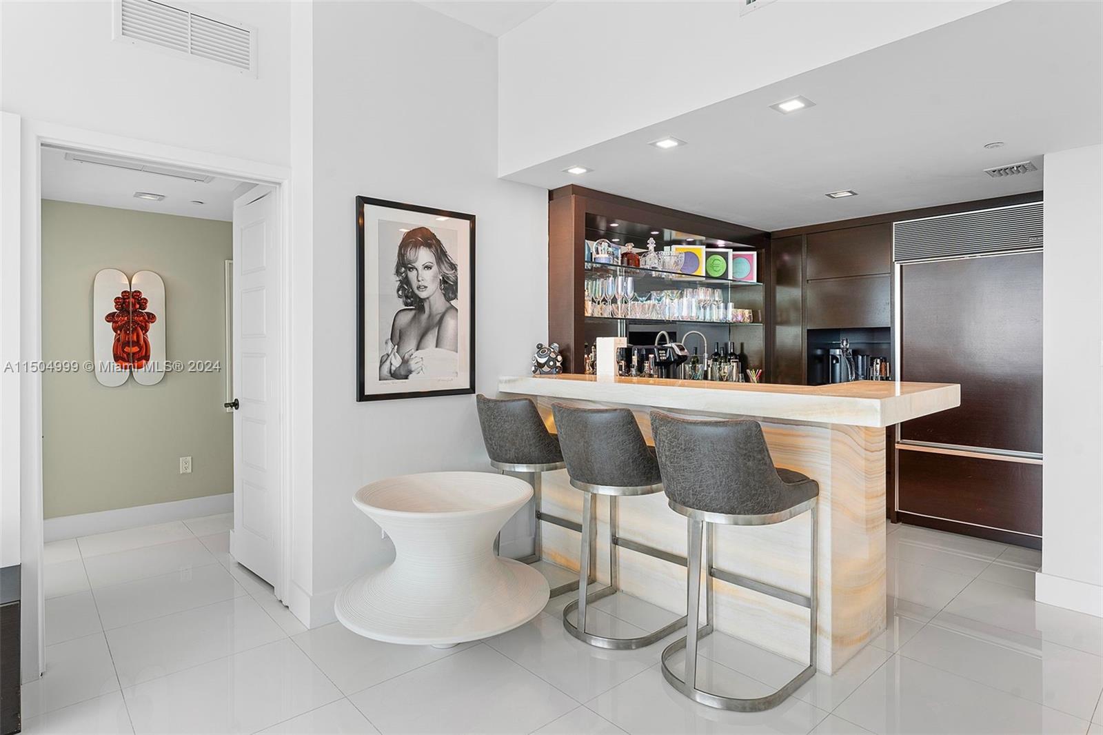 6801 Collins Ave PH01-PH02, Miami Beach, Florida 33141, 3 Bedrooms Bedrooms, ,3 BathroomsBathrooms,Residentiallease,For Rent,6801 Collins Ave PH01-PH02,A11504999