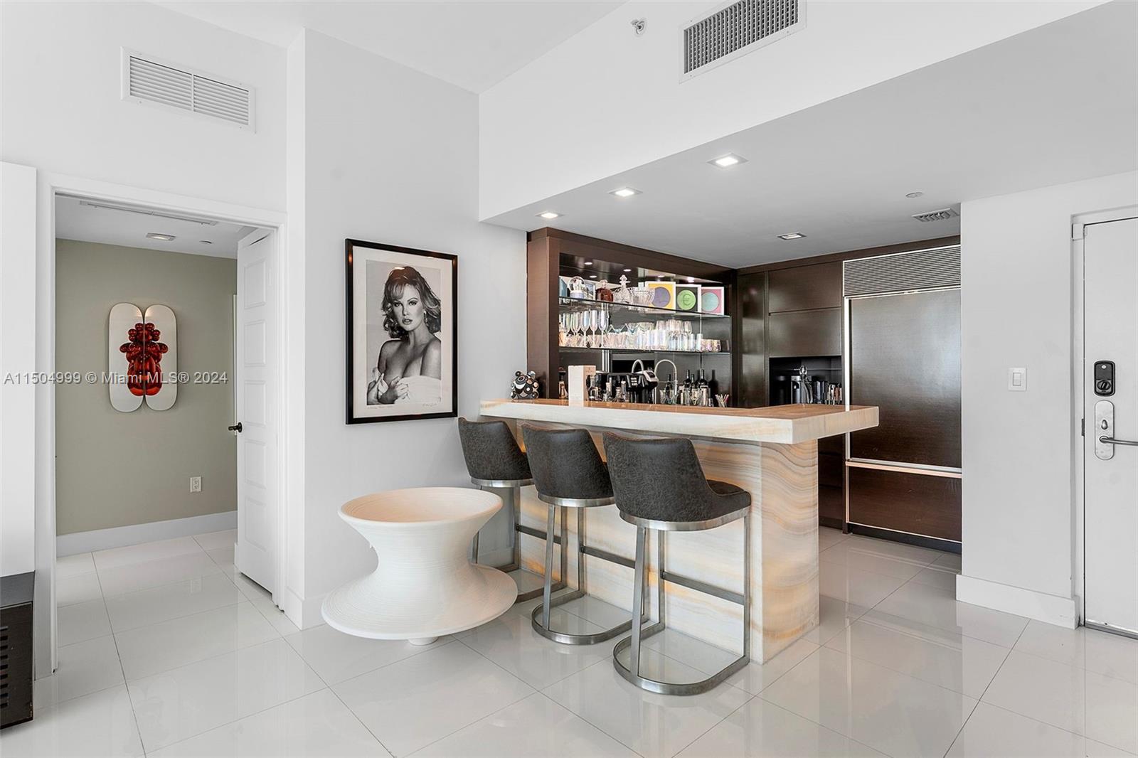 6801 Collins Ave PH01-PH02, Miami Beach, Florida 33141, 3 Bedrooms Bedrooms, ,3 BathroomsBathrooms,Residentiallease,For Rent,6801 Collins Ave PH01-PH02,A11504999