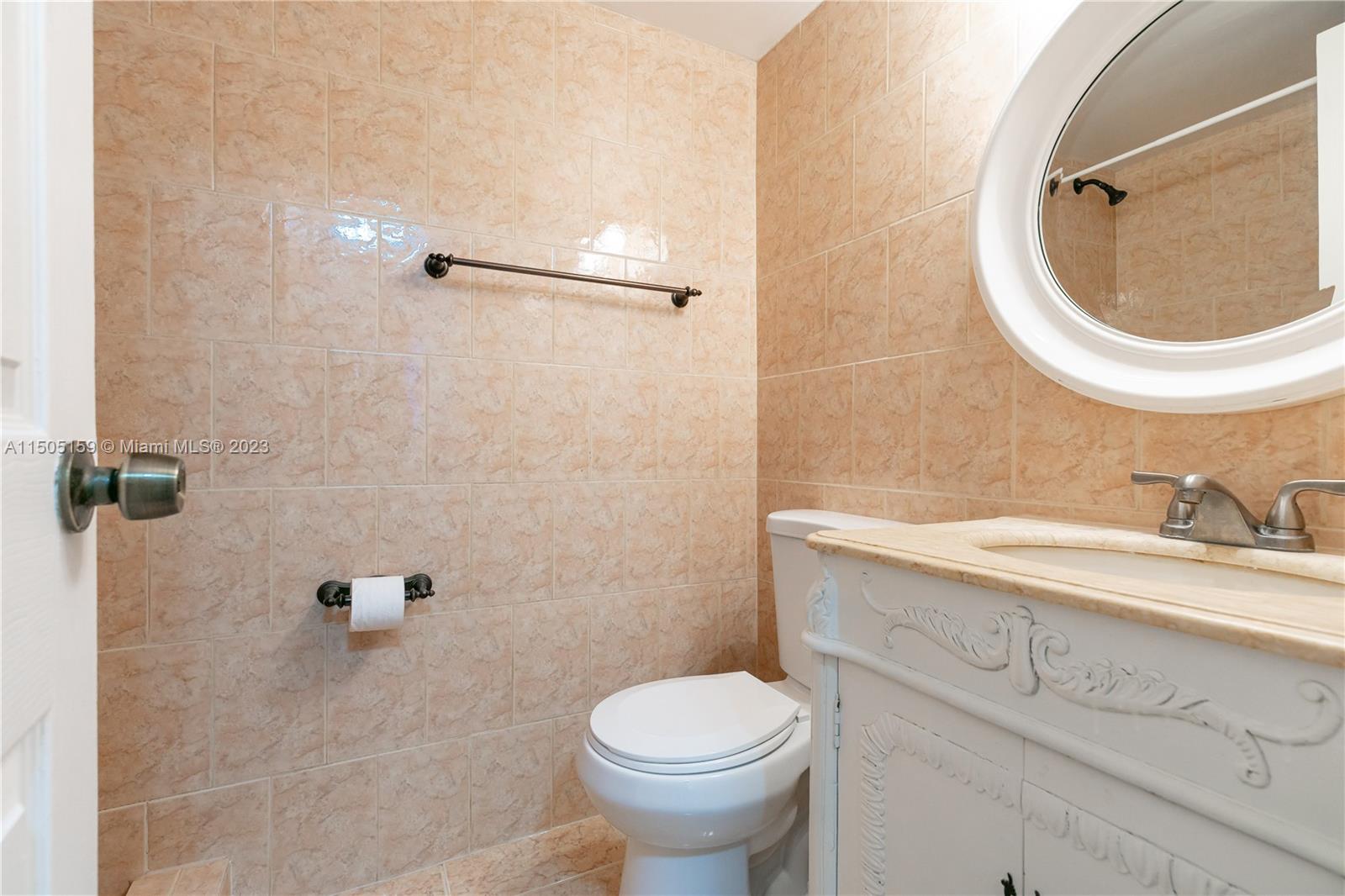 1913 S Ocean Dr 110, Hallandale Beach, Florida 33009, 2 Bedrooms Bedrooms, ,2 BathroomsBathrooms,Residential,For Sale,1913 S Ocean Dr 110,A11505159