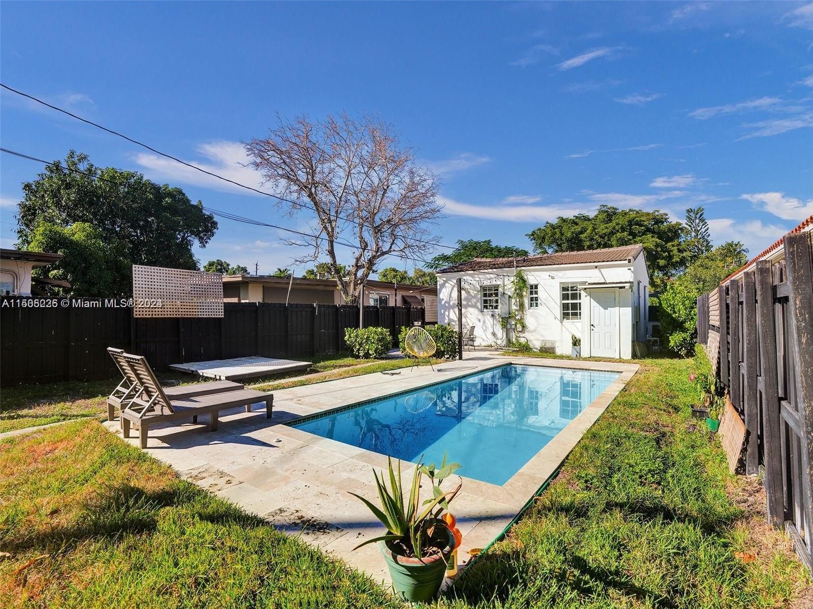 1634 Rodman St, Hollywood, Florida 33020, 2 Bedrooms Bedrooms, ,2 BathroomsBathrooms,Residential,For Sale,1634 Rodman St,A11505226