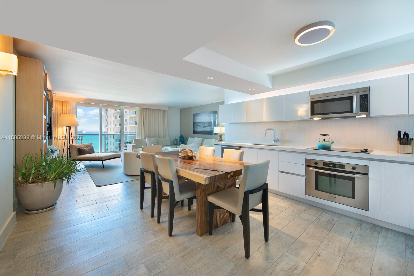 102 24th St 1222, Miami Beach, Florida 33139, 2 Bedrooms Bedrooms, ,2 BathroomsBathrooms,Residentiallease,For Rent,102 24th St 1222,A11505239