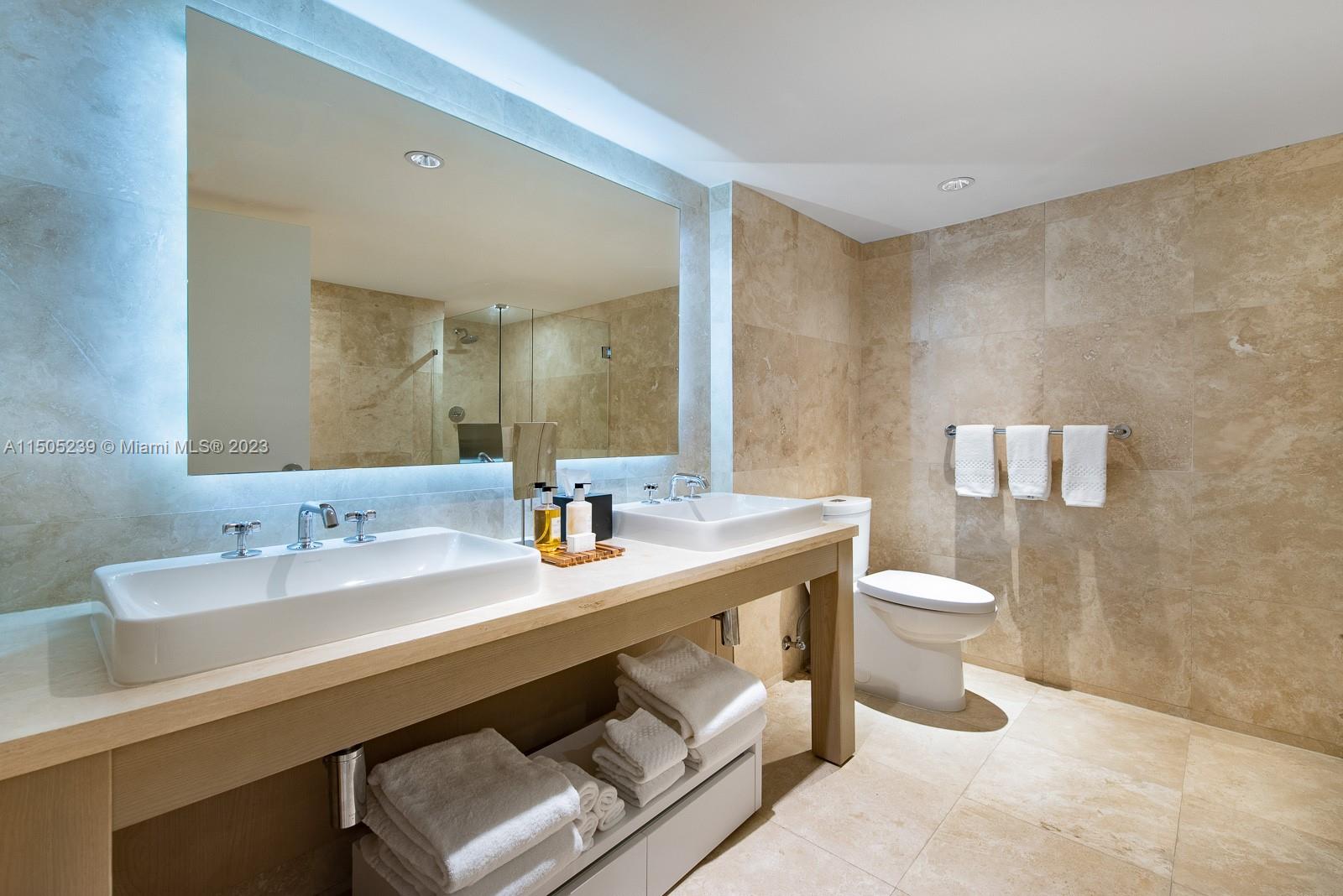 102 24th St 1222, Miami Beach, Florida 33139, 2 Bedrooms Bedrooms, ,2 BathroomsBathrooms,Residentiallease,For Rent,102 24th St 1222,A11505239