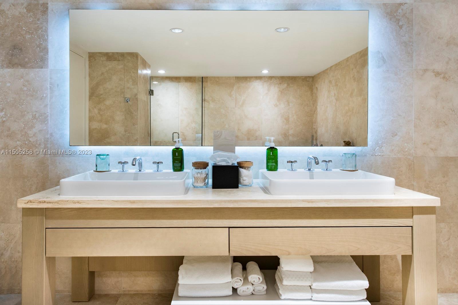 102 24TH STREET 1244, Miami Beach, Florida 33139, 3 Bedrooms Bedrooms, ,3 BathroomsBathrooms,Residentiallease,For Rent,102 24TH STREET 1244,A11505258