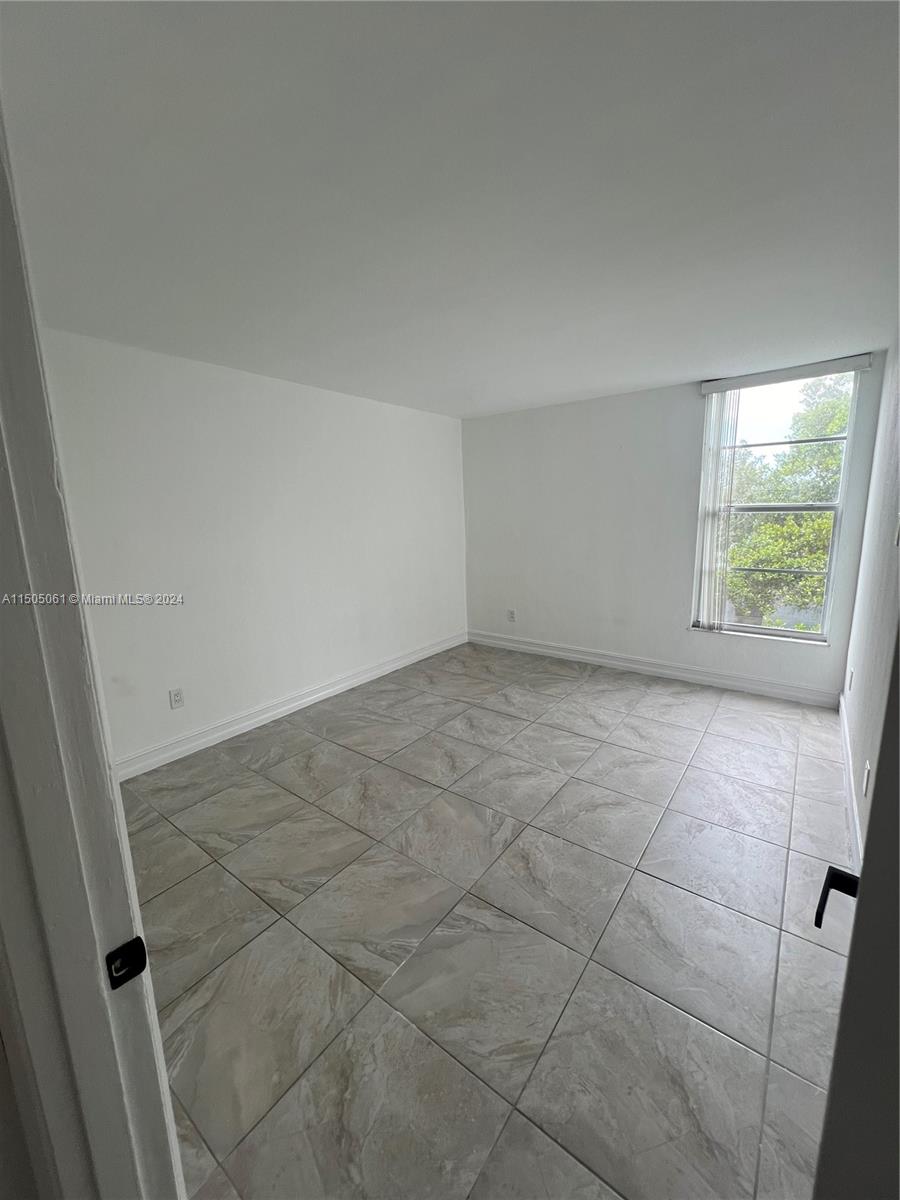 210 Fontainebleau Blvd 411, Miami, Florida 33172, 2 Bedrooms Bedrooms, ,1 BathroomBathrooms,Residential,For Sale,210 Fontainebleau Blvd 411,A11505061