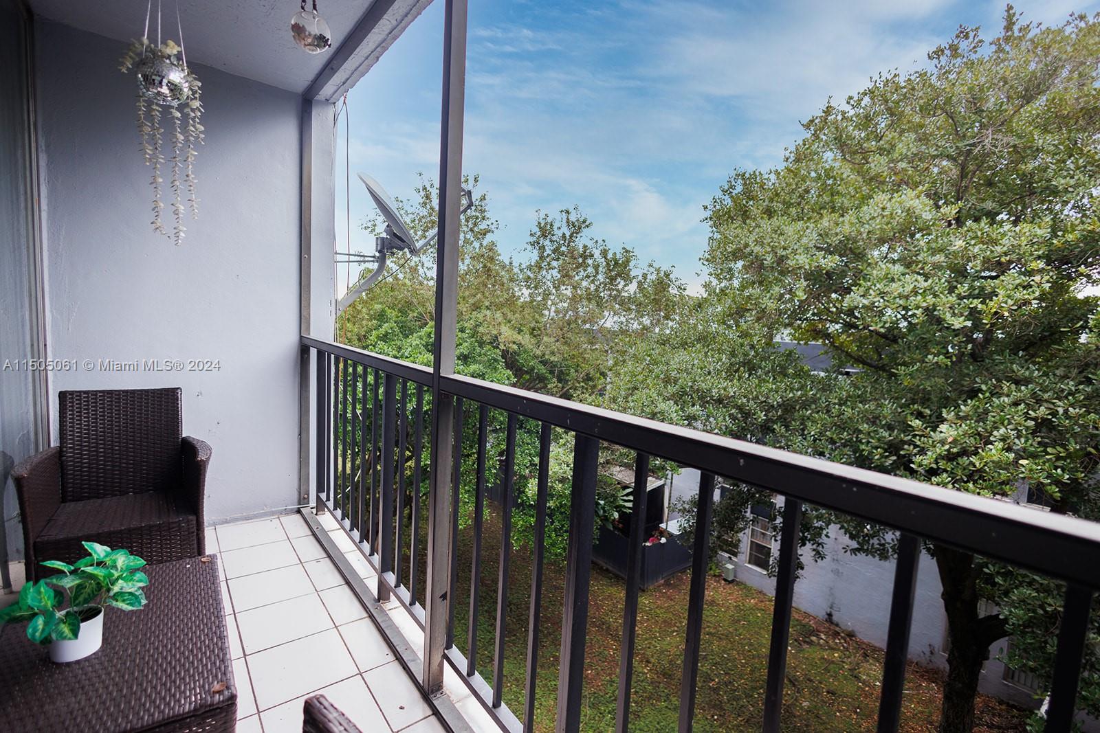 210 Fontainebleau Blvd 411, Miami, Florida 33172, 2 Bedrooms Bedrooms, ,1 BathroomBathrooms,Residential,For Sale,210 Fontainebleau Blvd 411,A11505061