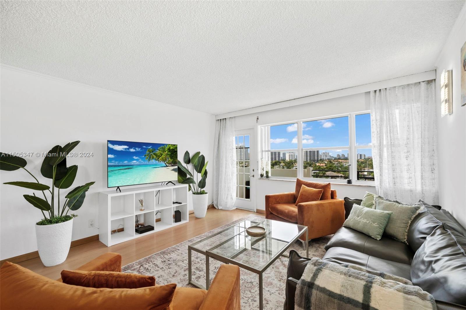 401 Golden Isles Dr 912, Hallandale Beach, Florida 33009, 2 Bedrooms Bedrooms, ,2 BathroomsBathrooms,Residentiallease,For Rent,401 Golden Isles Dr 912,A11505347