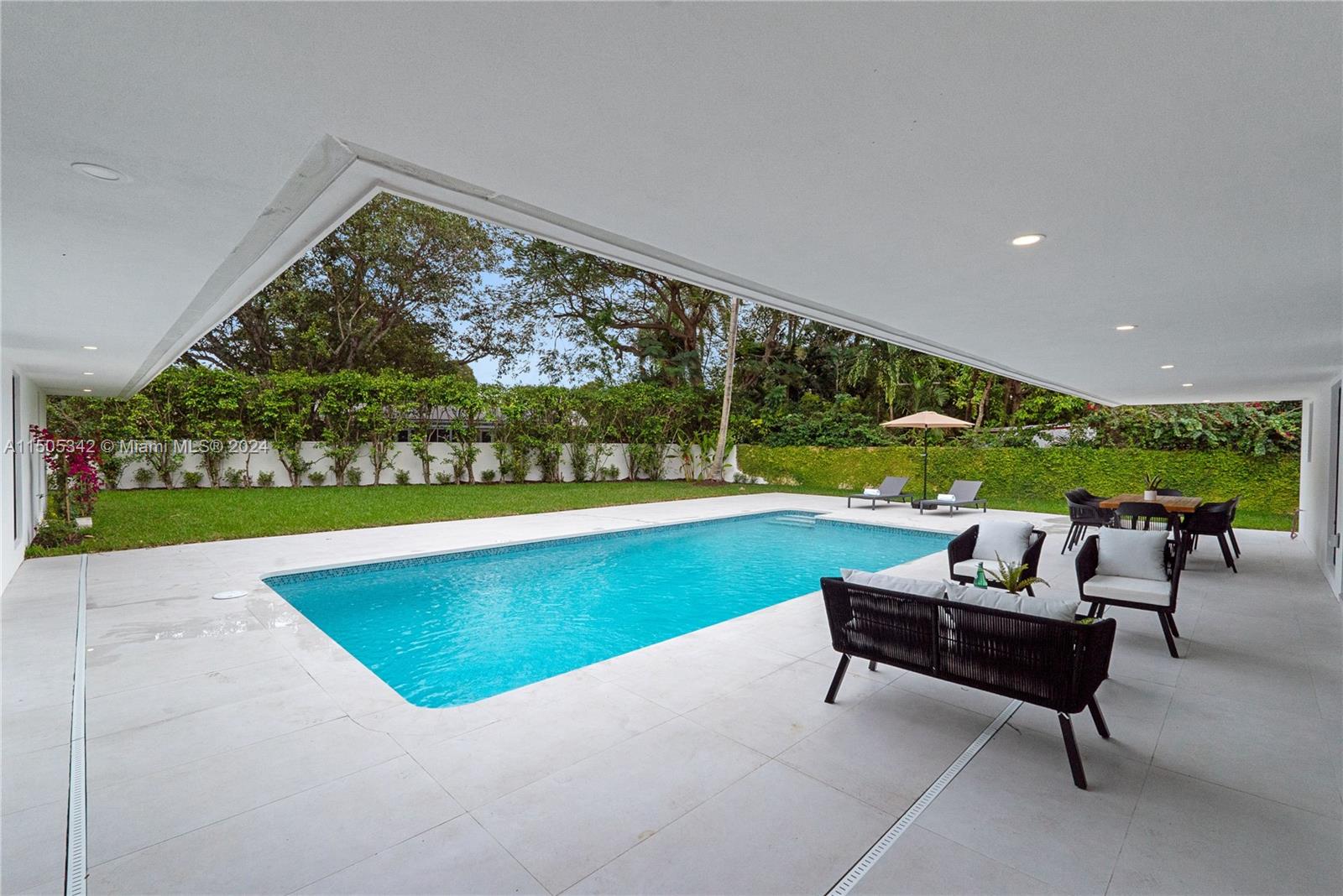 17701 87th Ave, Palmetto Bay, FL, 33157 United States, 5 Bedrooms Bedrooms, ,3 BathroomsBathrooms,Residential,For Sale,87th Ave,A11505342