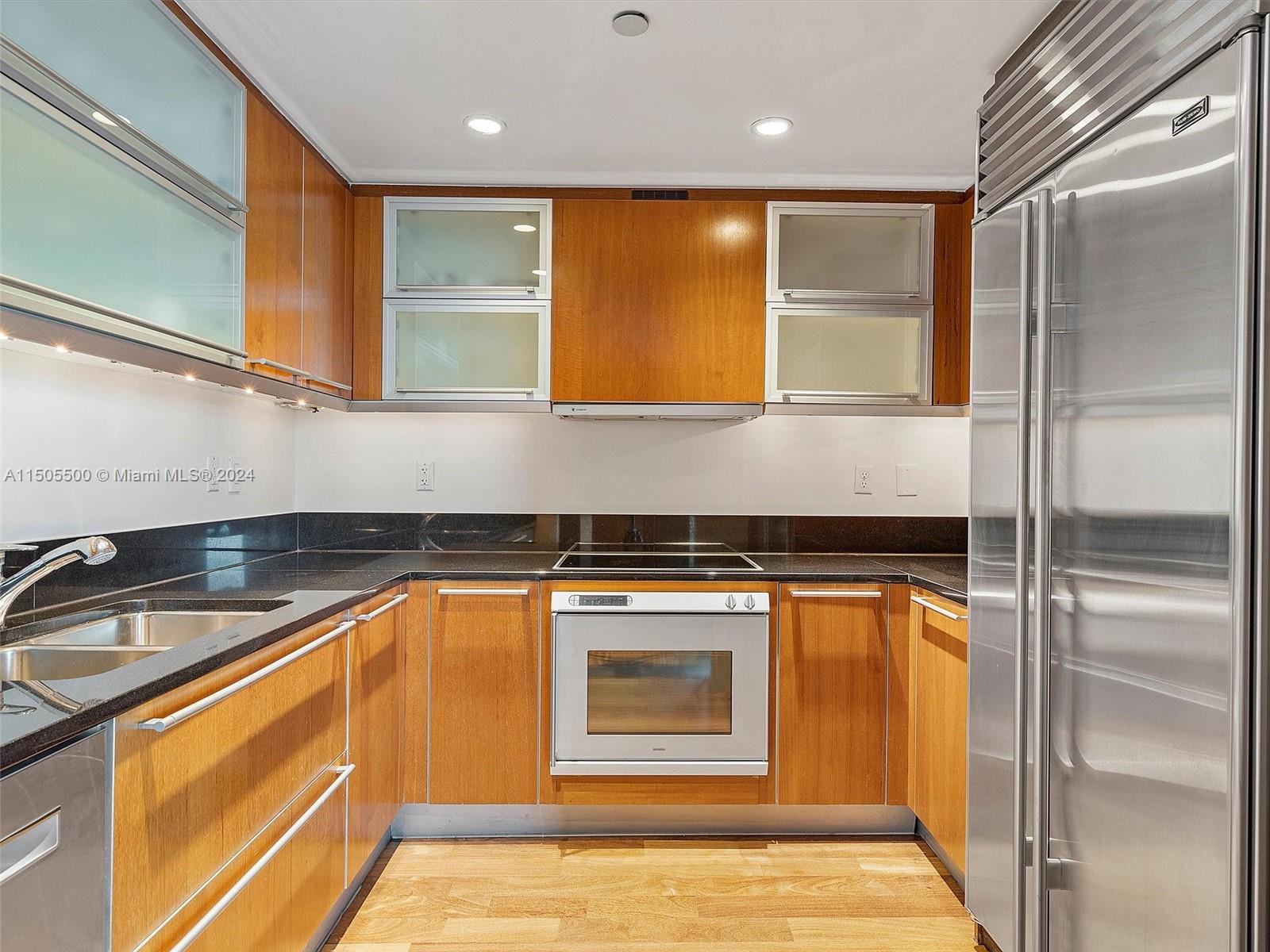 101 20th St 3004, Miami Beach, Florida 33139, 2 Bedrooms Bedrooms, ,2 BathroomsBathrooms,Residentiallease,For Rent,101 20th St 3004,A11505500