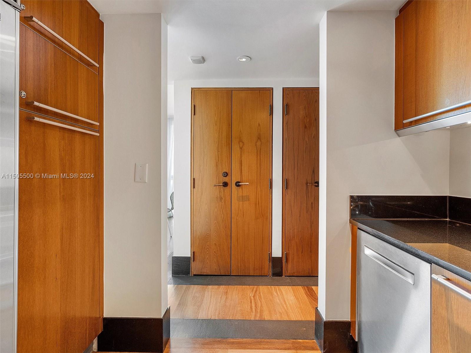 101 20th St 3004, Miami Beach, Florida 33139, 2 Bedrooms Bedrooms, ,2 BathroomsBathrooms,Residentiallease,For Rent,101 20th St 3004,A11505500