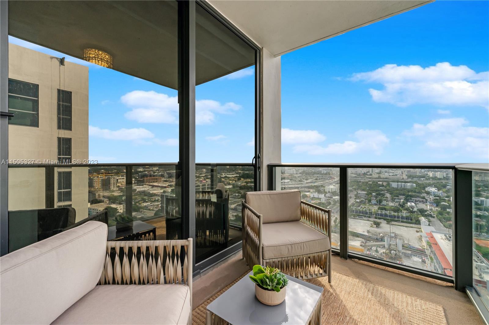 1600 NE 1st Ave 2916, Miami, Florida 33132, 2 Bedrooms Bedrooms, ,2 BathroomsBathrooms,Residentiallease,For Rent,1600 NE 1st Ave 2916,A11505327