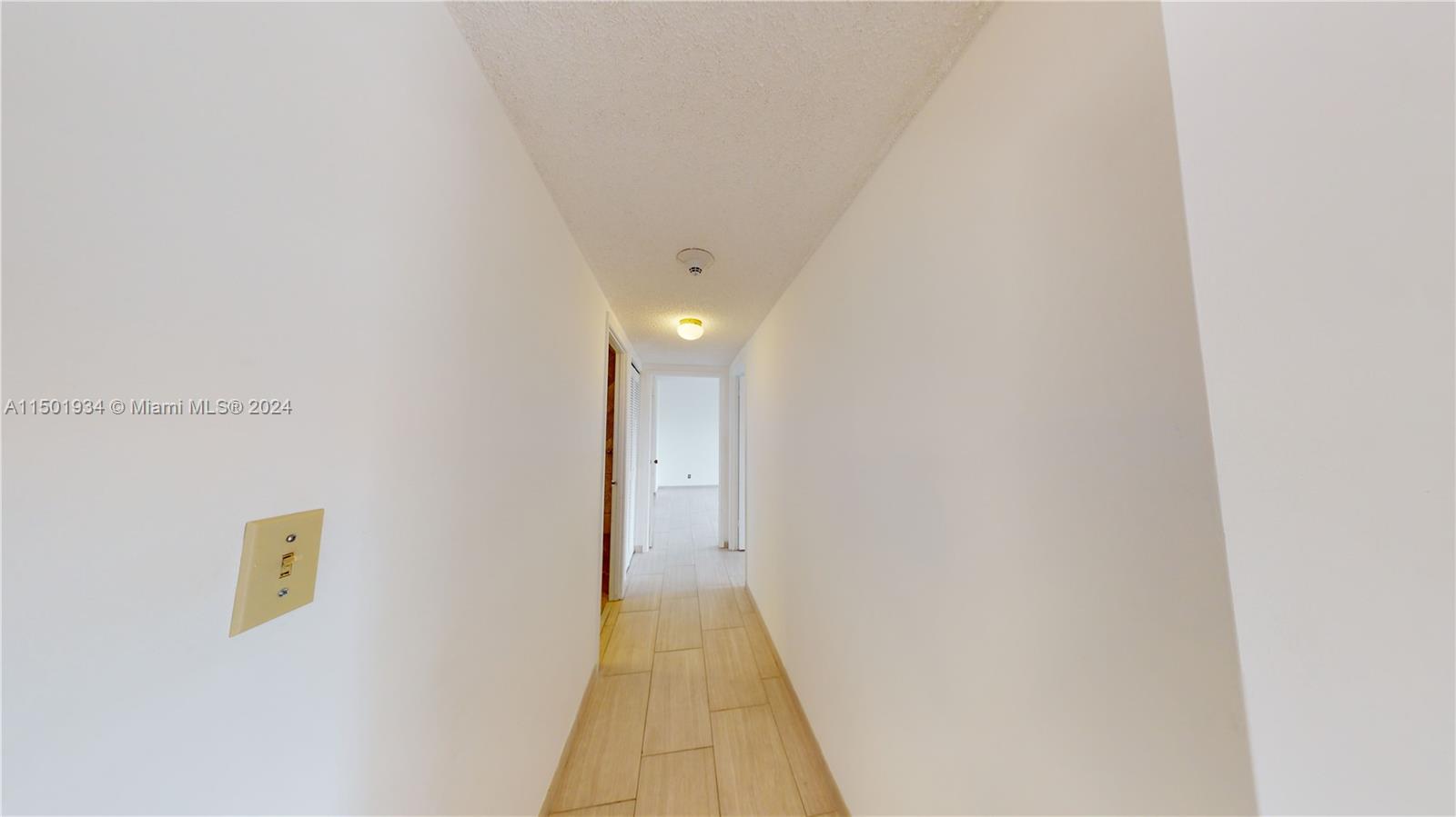 2500 PARKVIEW DR 412, Hallandale Beach, Florida 33009, 2 Bedrooms Bedrooms, ,2 BathroomsBathrooms,Residential,For Sale,2500 PARKVIEW DR 412,A11501934