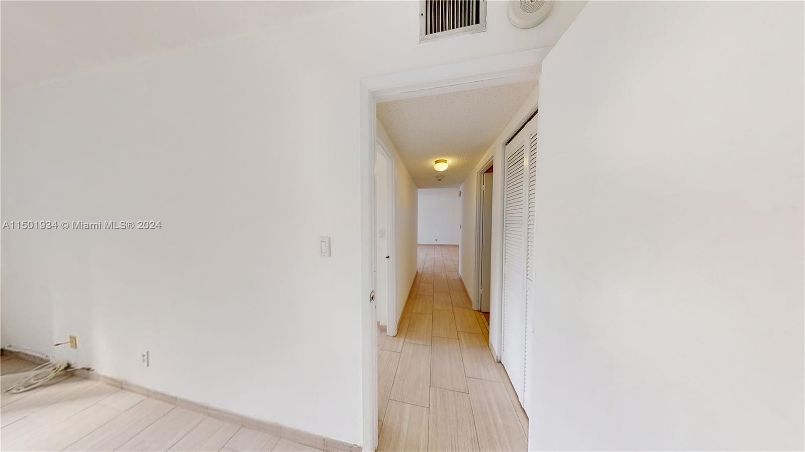 2500 PARKVIEW DR 412, Hallandale Beach, Florida 33009, 2 Bedrooms Bedrooms, ,2 BathroomsBathrooms,Residential,For Sale,2500 PARKVIEW DR 412,A11501934