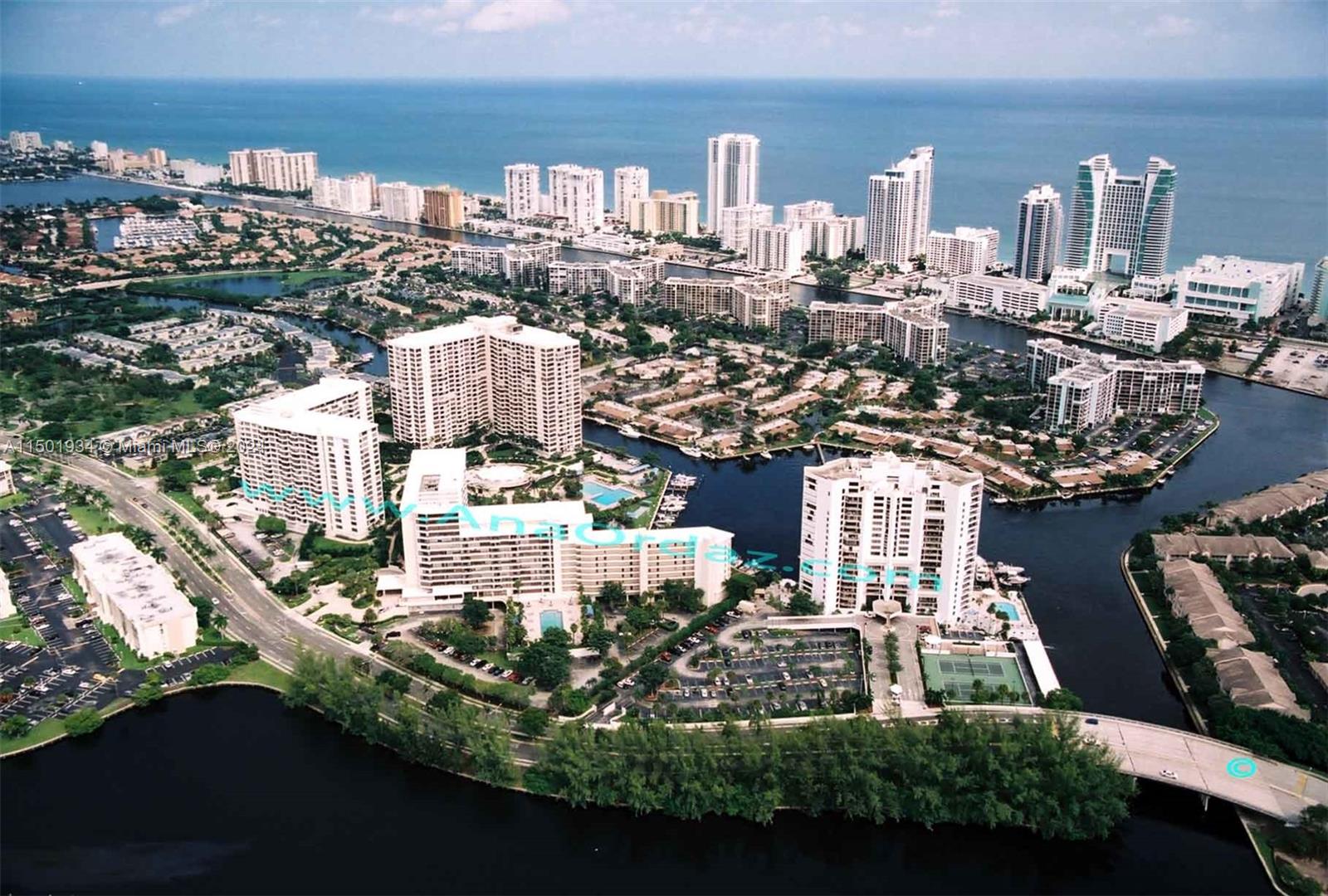 2500 PARKVIEW DR 412, Hallandale Beach, Florida 33009, 2 Bedrooms Bedrooms, ,2 BathroomsBathrooms,Residential,For Sale,2500 PARKVIEW DR 412,A11501934