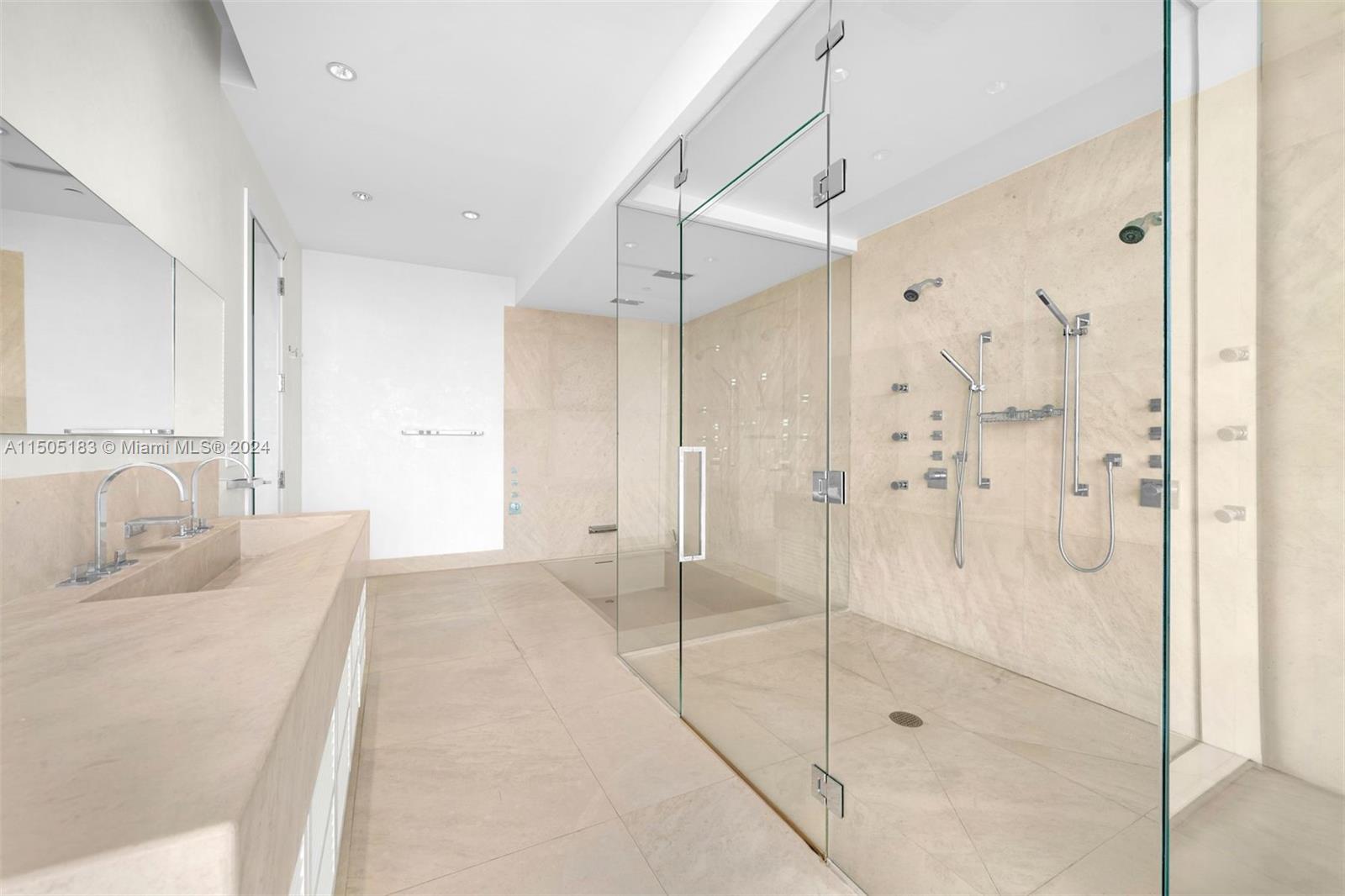 800 Pointe Dr, Miami Beach, FL, 33139 United States, 4 Bedrooms Bedrooms, ,3 BathroomsBathrooms,Residential,For Sale,Pointe Dr,A11505183