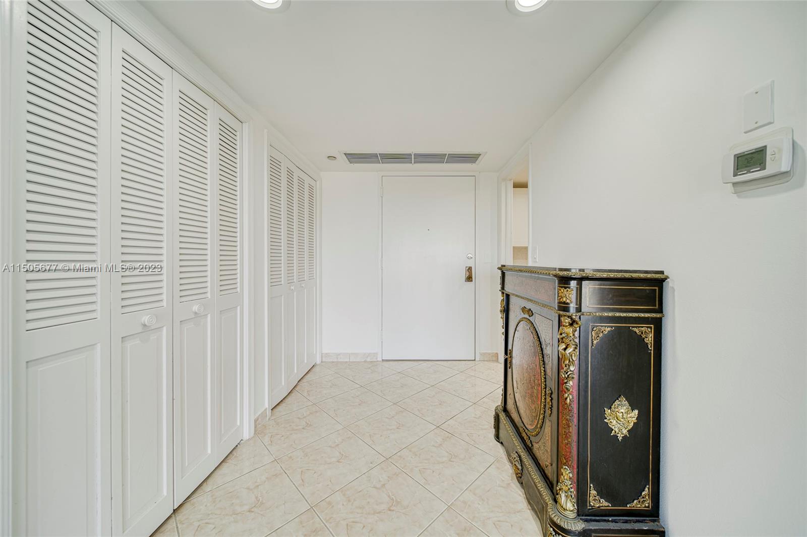 1800 NE 114th St 902, Miami, Florida 33181, 2 Bedrooms Bedrooms, ,3 BathroomsBathrooms,Residential,For Sale,1800 NE 114th St 902,A11505677