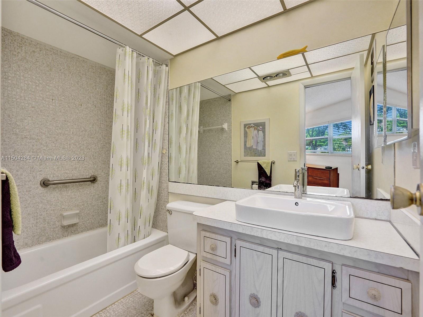 5003 35th St, Lauderdale Lakes, FL, 33319 United States, 2 Bedrooms Bedrooms, ,2 BathroomsBathrooms,Residential,For Sale,35th St,A11504284