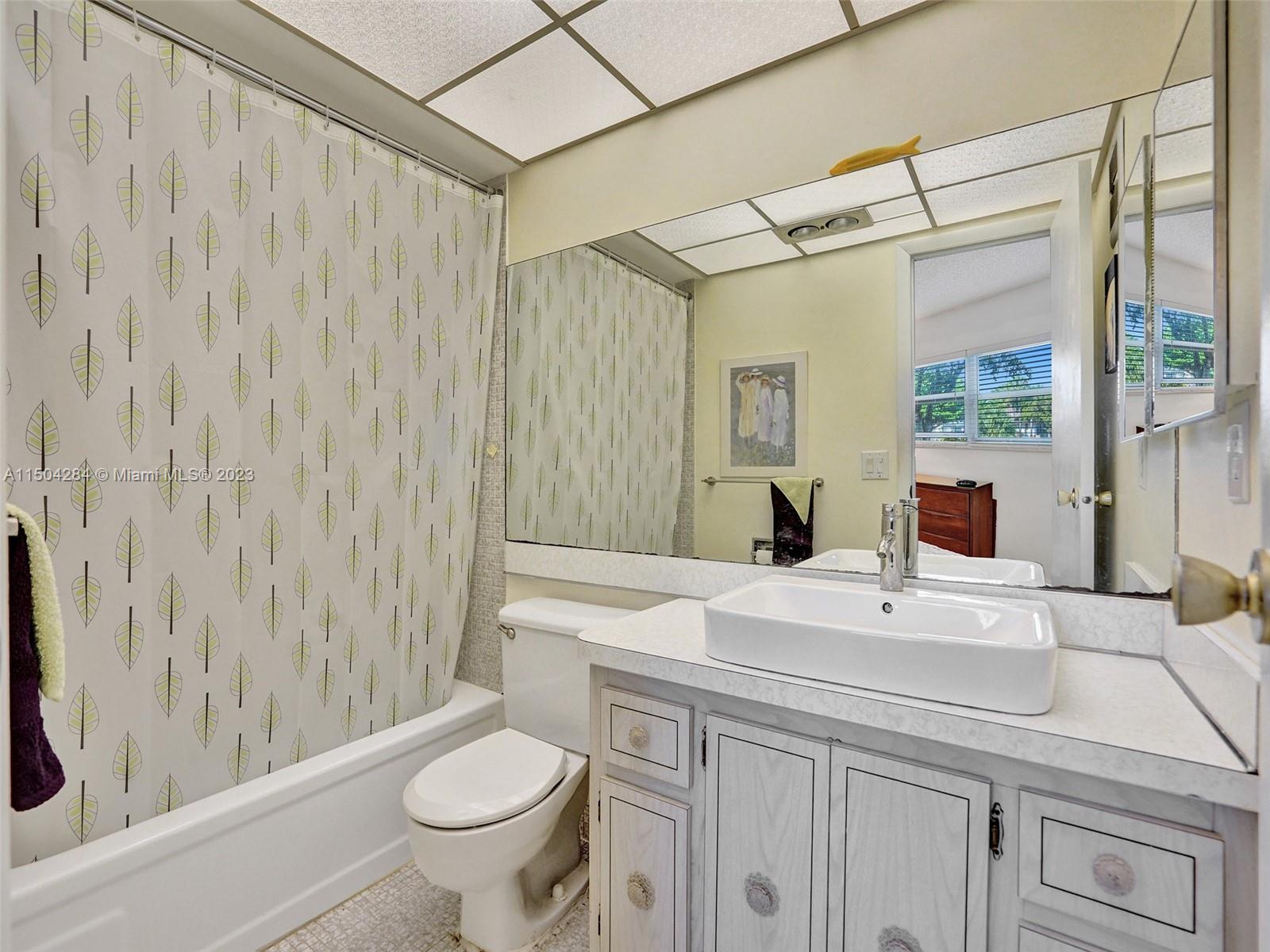 5003 35th St, Lauderdale Lakes, FL, 33319 United States, 2 Bedrooms Bedrooms, ,2 BathroomsBathrooms,Residential,For Sale,35th St,A11504284