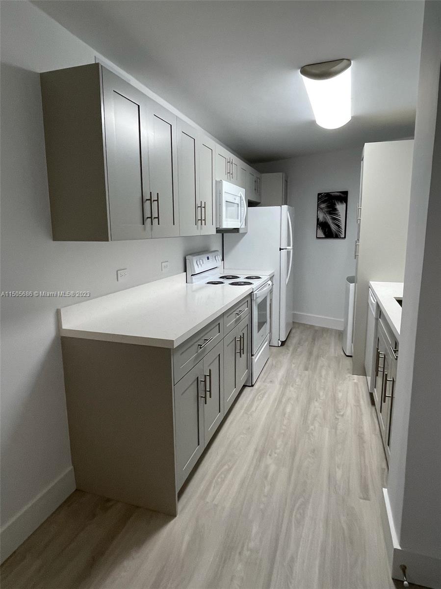 1881 Washington Ave 10A, Miami Beach, Florida 33139, 2 Bedrooms Bedrooms, ,2 BathroomsBathrooms,Residential,For Sale,1881 Washington Ave 10A,A11505686