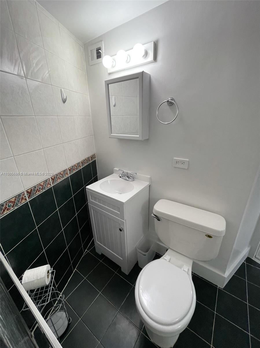 1881 Washington Ave 10A, Miami Beach, Florida 33139, 2 Bedrooms Bedrooms, ,2 BathroomsBathrooms,Residential,For Sale,1881 Washington Ave 10A,A11505686