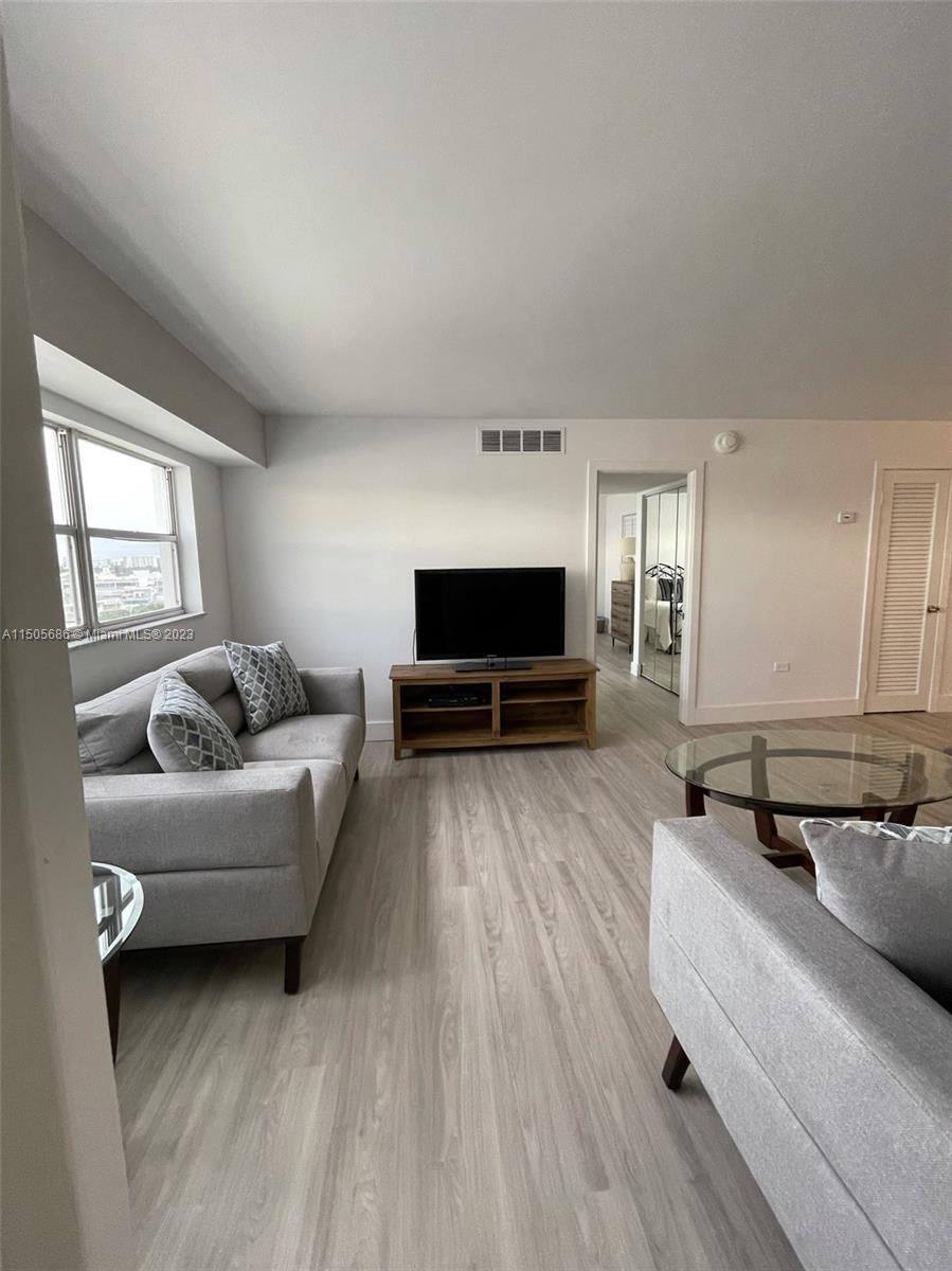 1881 Washington Ave 10A, Miami Beach, Florida 33139, 2 Bedrooms Bedrooms, ,2 BathroomsBathrooms,Residential,For Sale,1881 Washington Ave 10A,A11505686