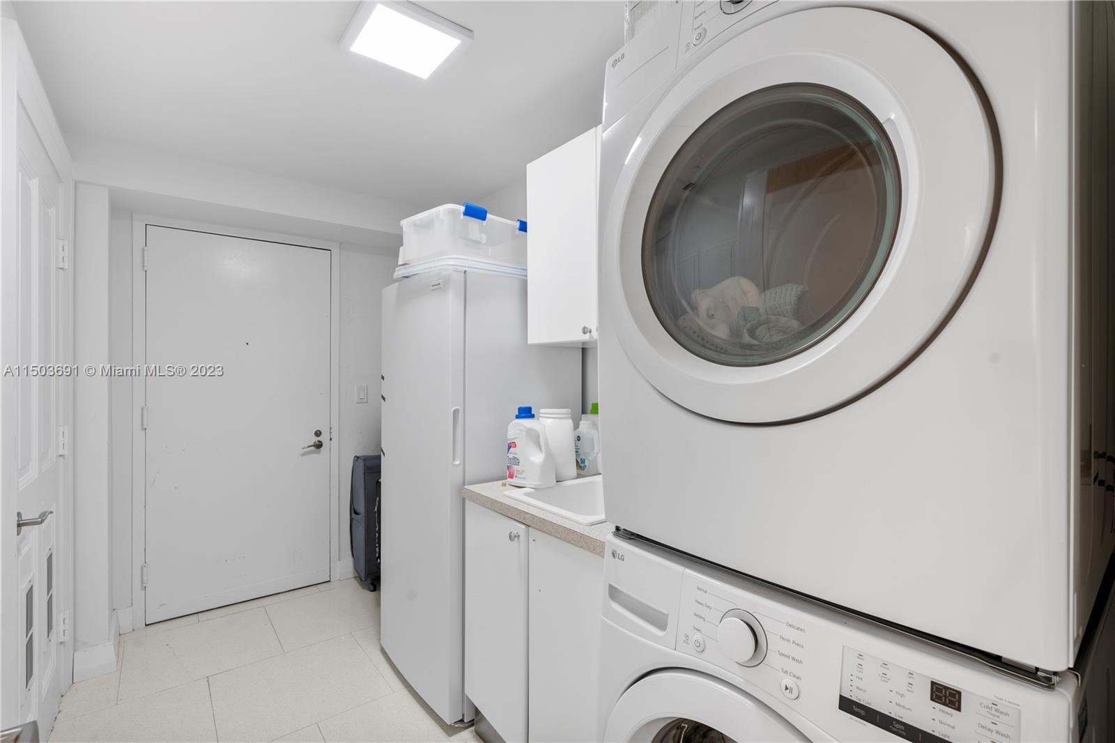 17875 Collins Ave 801, Sunny Isles Beach, Florida 33160, 3 Bedrooms Bedrooms, ,4 BathroomsBathrooms,Residentiallease,For Rent,17875 Collins Ave 801,A11503691