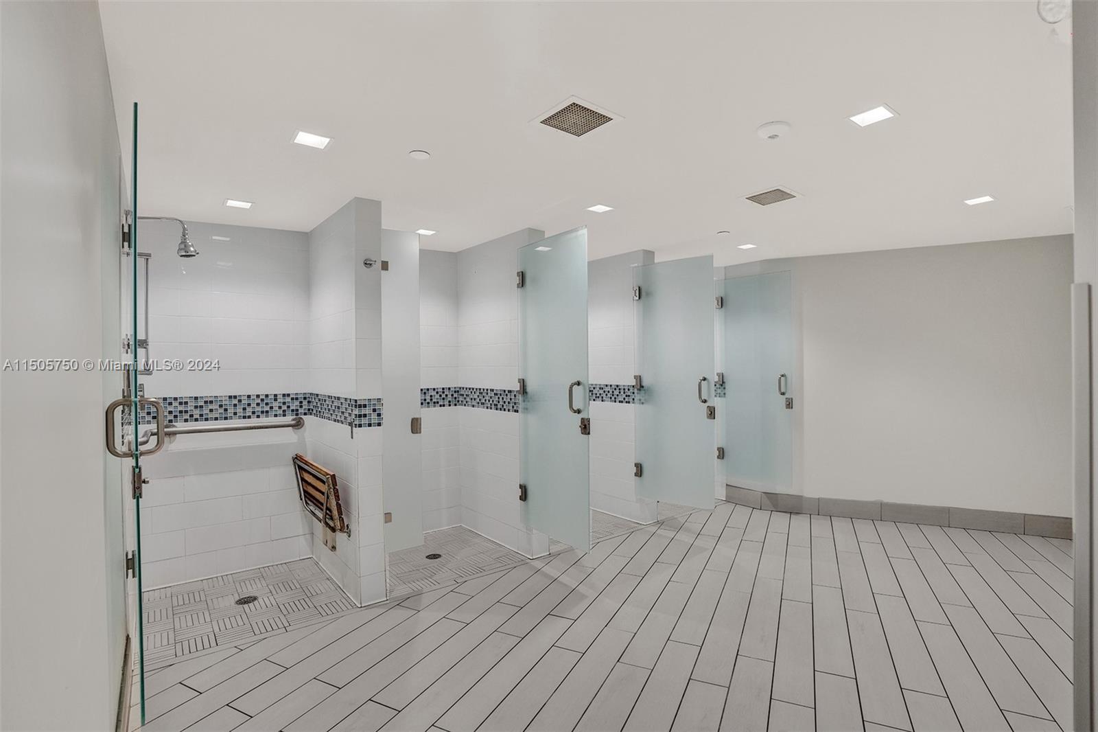 600 Three Islands Blvd 219, Hallandale Beach, Florida 33009, 2 Bedrooms Bedrooms, ,2 BathroomsBathrooms,Residential,For Sale,600 Three Islands Blvd 219,A11505750