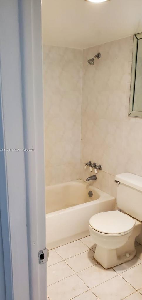 12590 NE 16th Ave 206, North Miami, Florida 33161, 1 Bedroom Bedrooms, ,1 BathroomBathrooms,Residential,For Sale,12590 NE 16th Ave 206,A11505751
