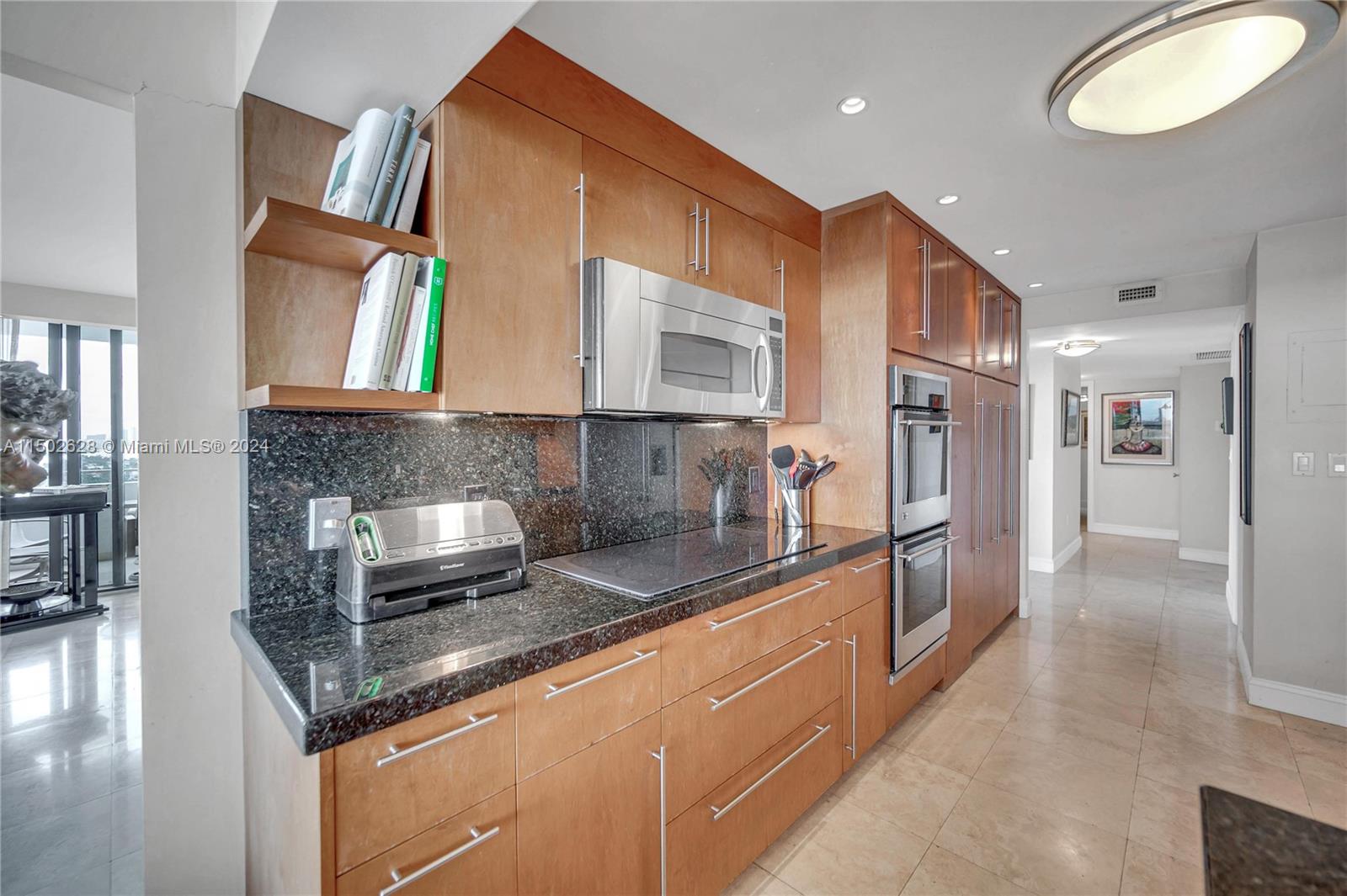 11 Island Ave, Miami Beach, FL, 33139 United States, 2 Bedrooms Bedrooms, ,2 BathroomsBathrooms,Residential,For Sale,Island Ave,A11502628