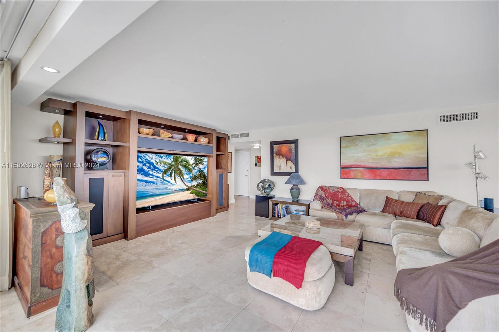 11 Island Ave, Miami Beach, FL, 33139 United States, 2 Bedrooms Bedrooms, ,2 BathroomsBathrooms,Residential,For Sale,Island Ave,A11502628