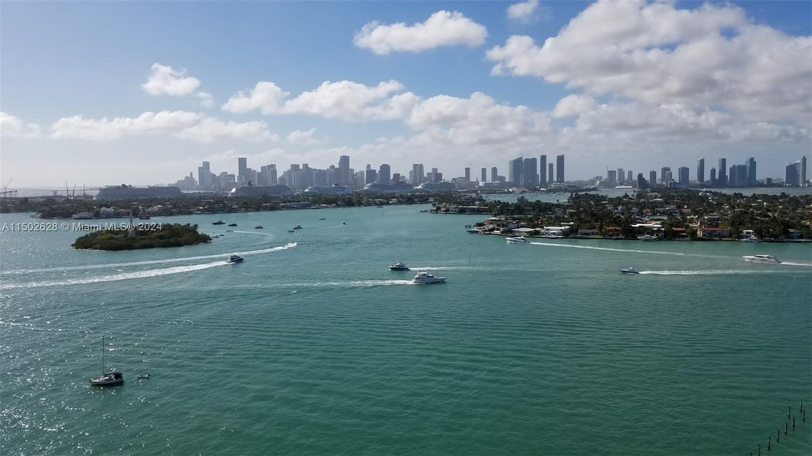 11 Island Ave, Miami Beach, FL, 33139 United States, 2 Bedrooms Bedrooms, ,2 BathroomsBathrooms,Residential,For Sale,Island Ave,A11502628