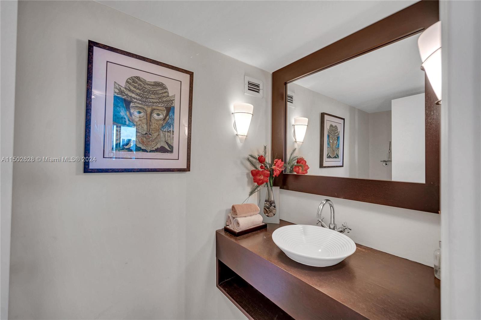 Powder room