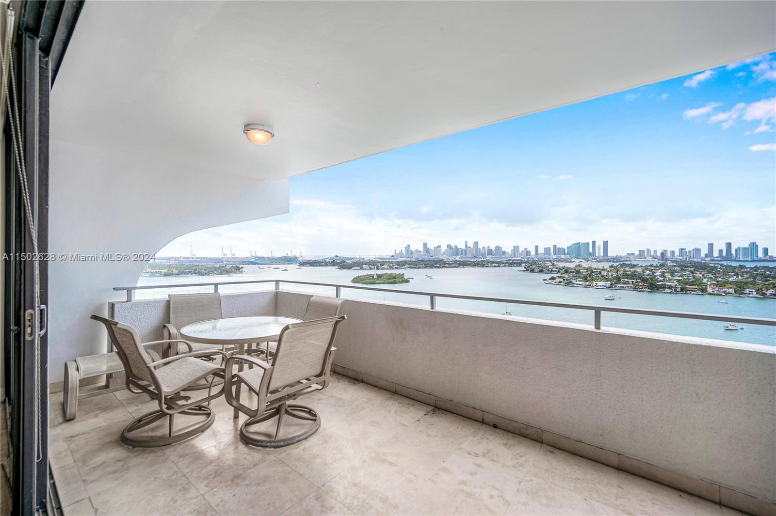 oversized Balcony facing west