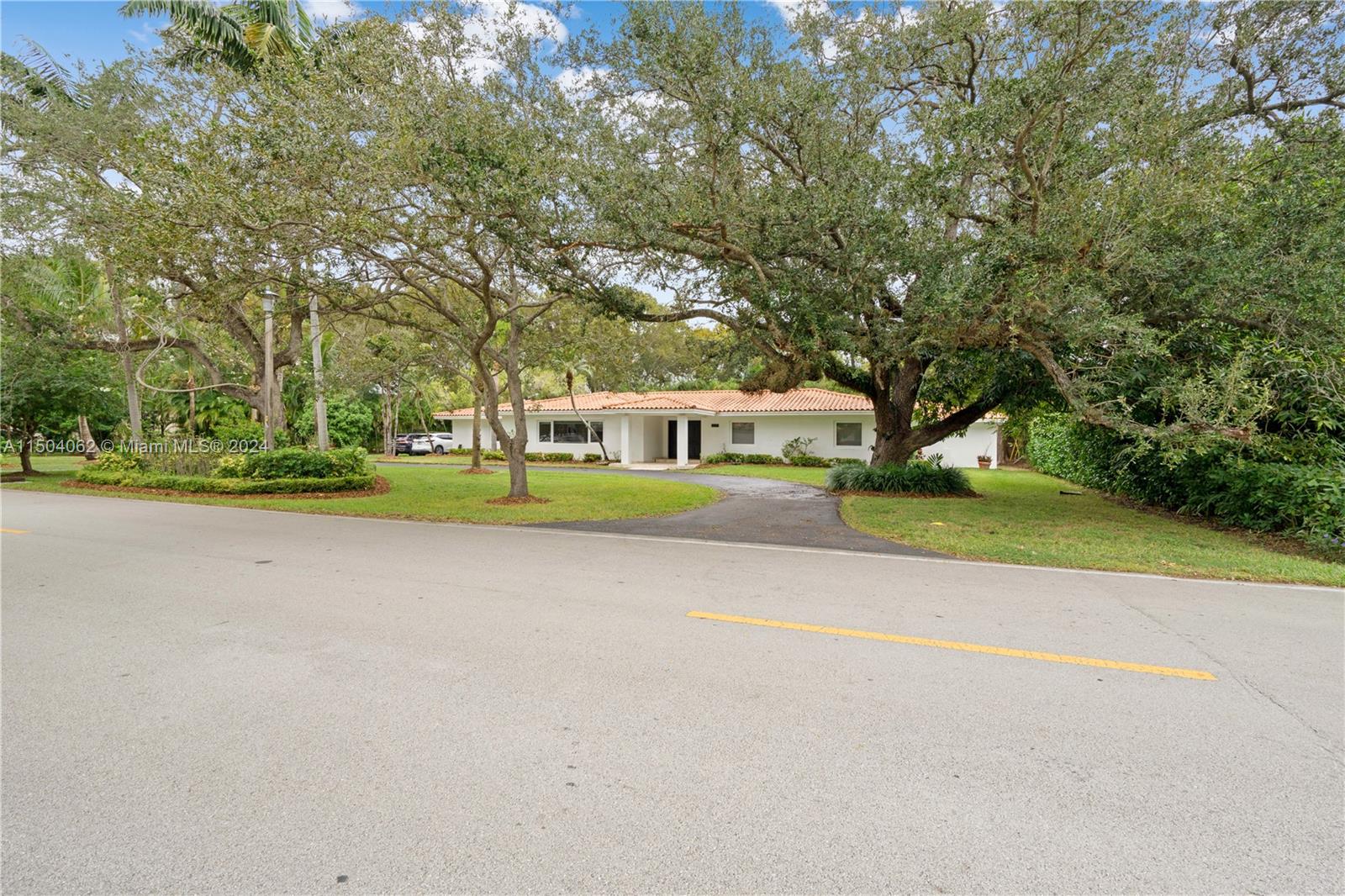 1211 Hardee Rd, Coral Gables, FL, 33146 United States, 6 Bedrooms Bedrooms, ,4 BathroomsBathrooms,Residential,For Sale,Hardee Rd,A11504062