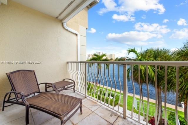 21305 NE 38th Ave 56, Aventura, Florida 33180, 3 Bedrooms Bedrooms, ,4 BathroomsBathrooms,Residential,For Sale,21305 NE 38th Ave 56,A11497501