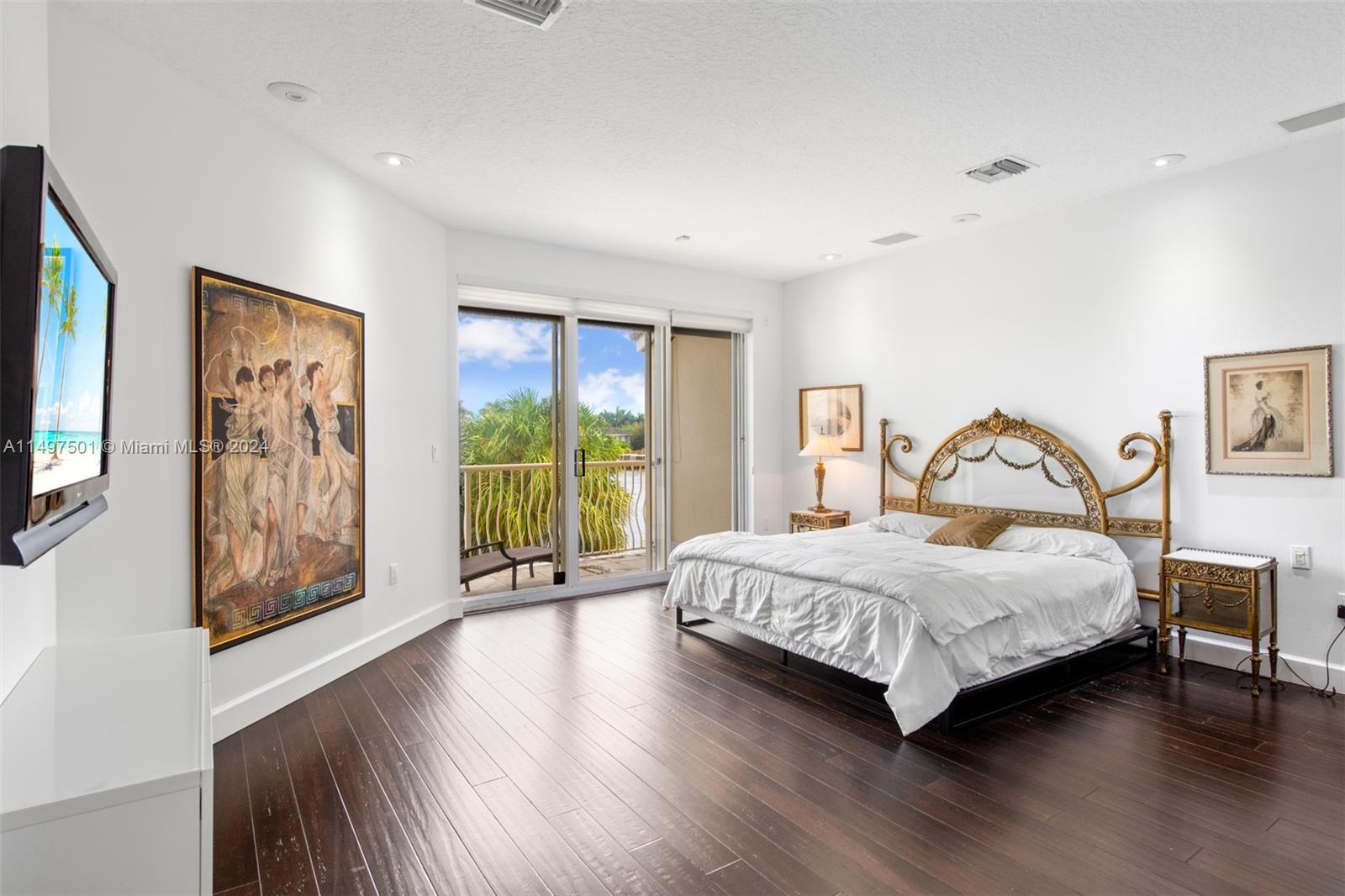 21305 NE 38th Ave 56, Aventura, Florida 33180, 3 Bedrooms Bedrooms, ,4 BathroomsBathrooms,Residential,For Sale,21305 NE 38th Ave 56,A11497501